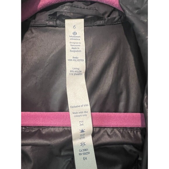 Lululemon Miss Misty Packable Jacket Windbreaker With Hood Snake Embossed Size 6 - Picture 6 of 6